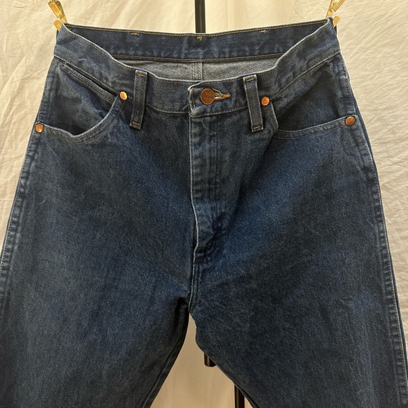 Cowboy Cut Wrangler Jeans - Picture 4 of 6